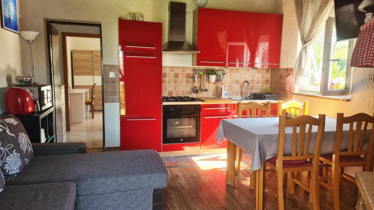 Apartman Kos Rosini エクステリア 写真
