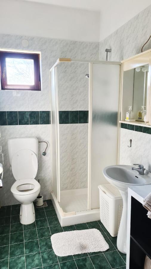 Apartman Kos Rosini エクステリア 写真