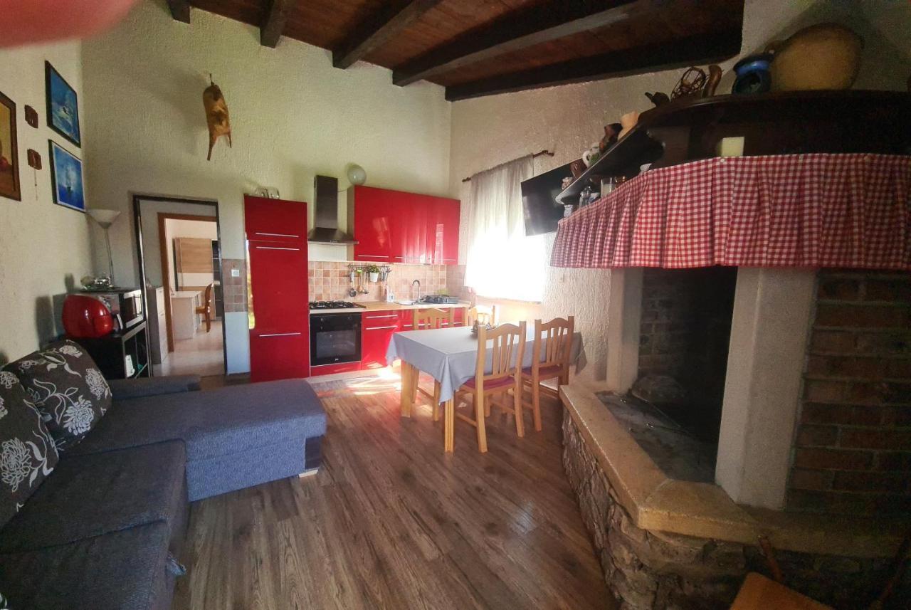 Apartman Kos Rosini エクステリア 写真