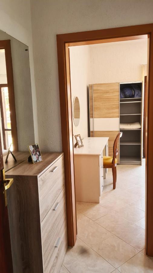 Apartman Kos Rosini エクステリア 写真